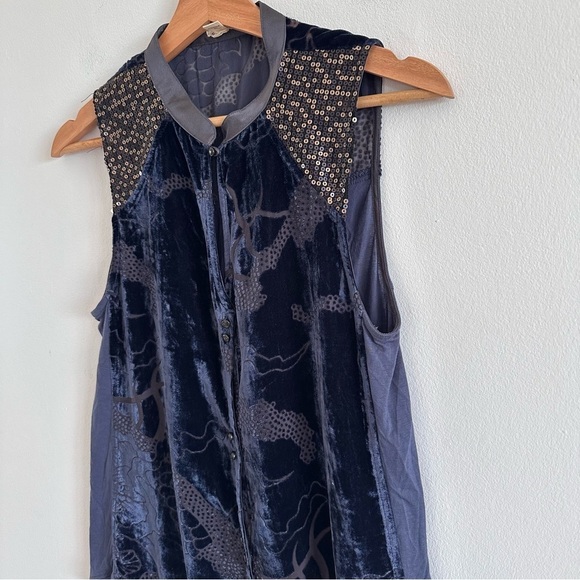 Anthropologie Tiny Ileana velvet burnout navy sleeveless blouse top small - Picture 4 of 7